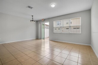 5118 Adelaide Dr in Kissimmee, FL - Building Photo - Building Photo
