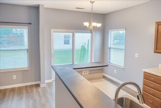 635 Grove Cir in Columbus, OH - Building Photo - Building Photo