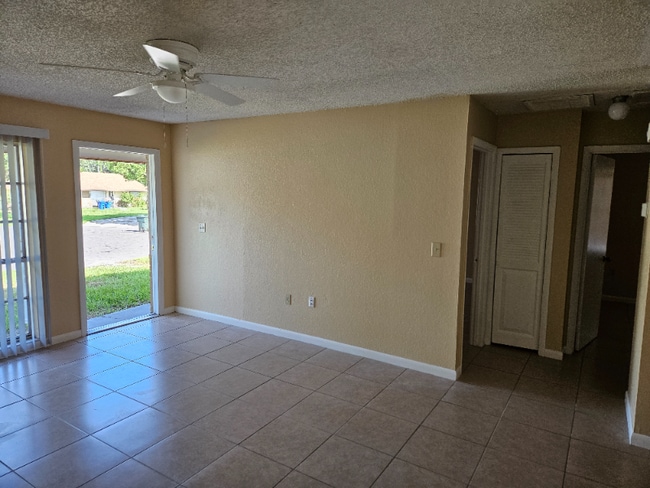 4512 Ballentine Ct in Lakeland, FL - Building Photo - Building Photo