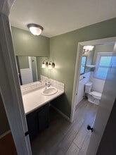 17 Bellmawr Dr in Rochester, NY - Building Photo - Building Photo
