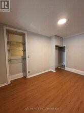 593 Bathurst St in Toronto, ON - Building Photo - Building Photo