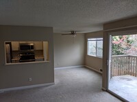 Timber Ridge Apartments in Kirkland, WA - Foto de edificio - Building Photo