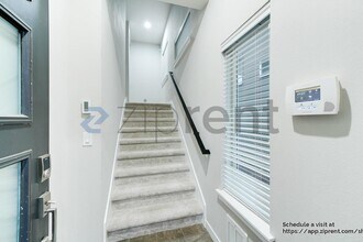 19225 Damson Rd in Lynnwood, WA - Building Photo - Building Photo