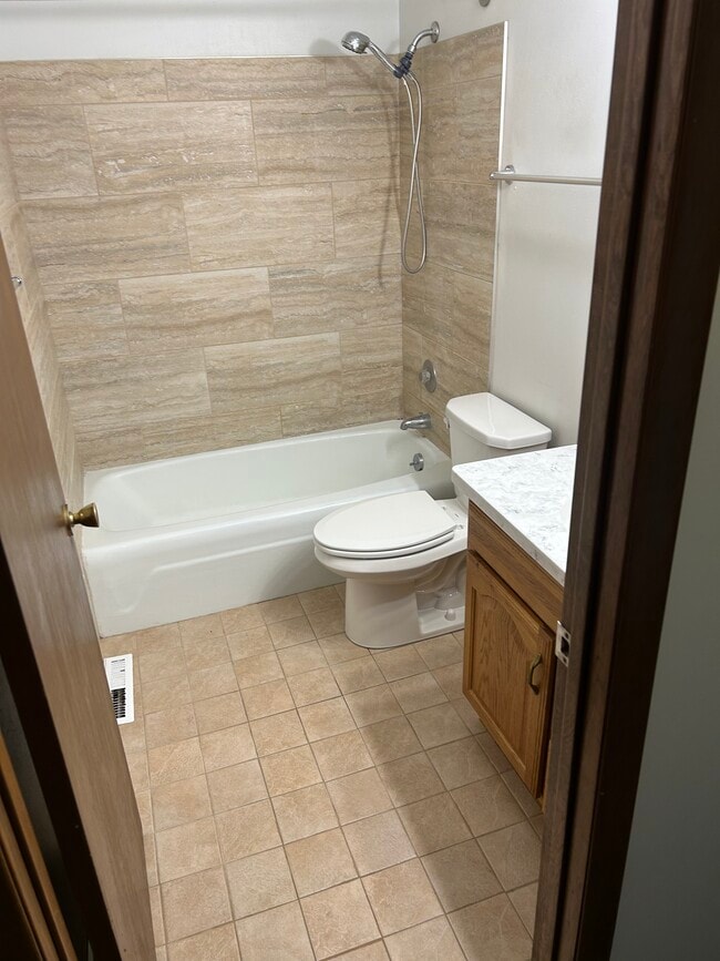 403 Simonson St, Unit 403 in Cambridge, WI - Building Photo - Building Photo