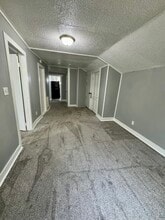 3032 Indian Rd in Davenport, IA - Building Photo - Building Photo