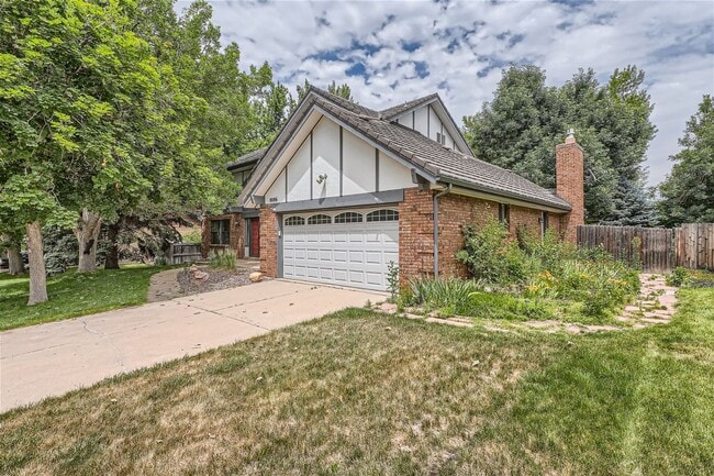 property at 8086 S Vance Ct