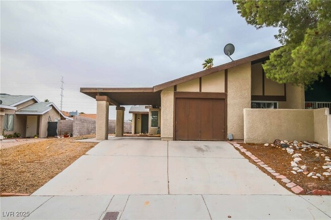 7019 Grassy Knoll St