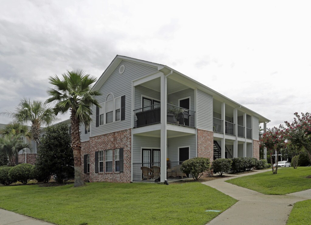 Arbor Station Apartments in Long Beach, MS