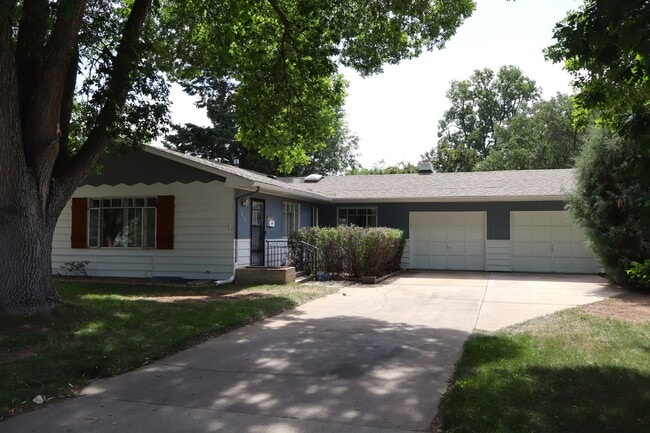 property at 1324 Green St