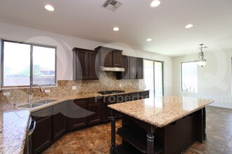 3929 E Tonto Pl in Chandler, AZ - Building Photo - Building Photo