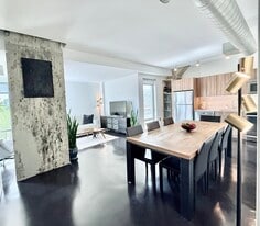 9 Medford St in Somerville, MA - Building Photo