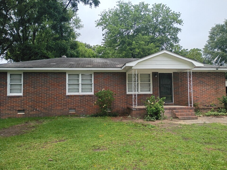 5217 Nisbet Ter in Macon, GA - Building Photo