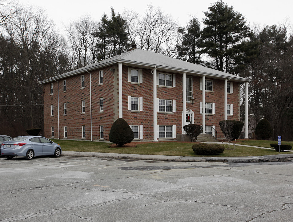 Auburn Garden Apartments in Auburn, MA - Building Photo