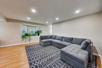 620 N Lake Shore Dr in Palatine, IL - Building Photo - Building Photo