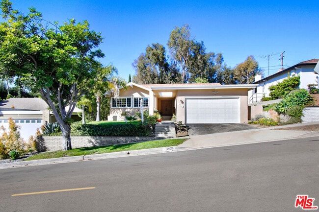 property at 2623 S Beverly Dr