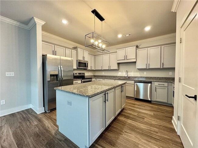 property at 708 NE Hts Ln