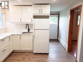 300 Knoll St in Port Colborne, ON - Building Photo - Building Photo