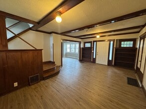 201 N Independence Ave in Rockford, IL - Building Photo - Building Photo