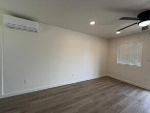 1027 E Dunlap Ave in Phoenix, AZ - Building Photo - Building Photo