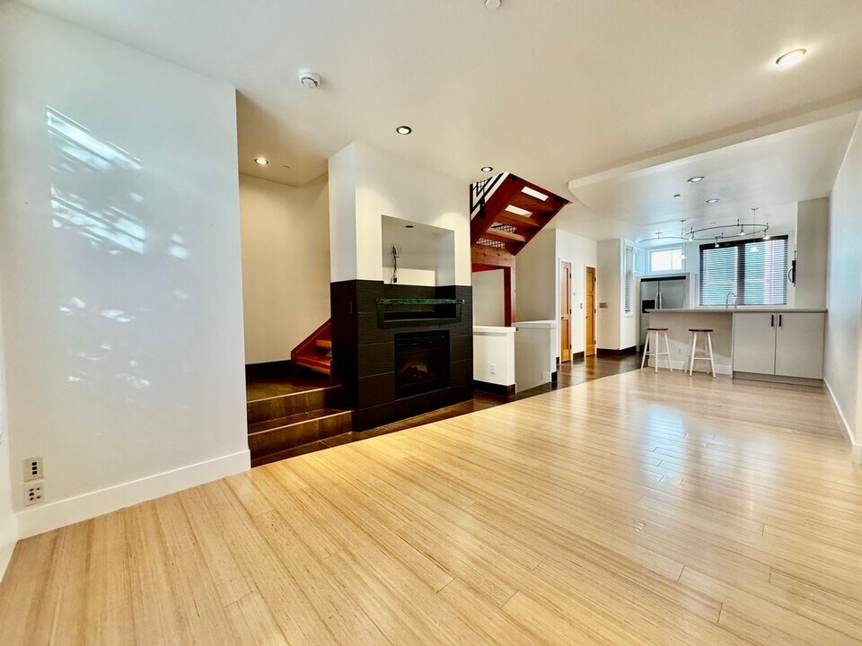 3629C Dayton Ave N in Seattle, WA - Building Photo