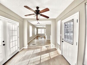 322 E Comanche St in Jenks, OK - Building Photo - Building Photo