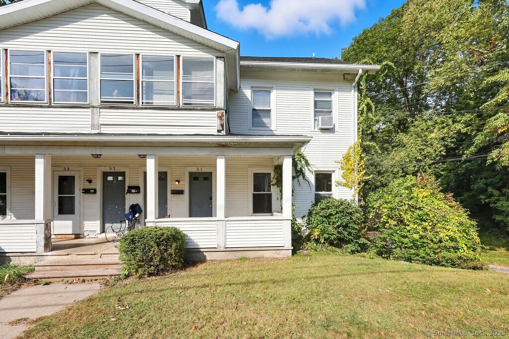 61 Holabird Ave in Winchester, CT - Building Photo