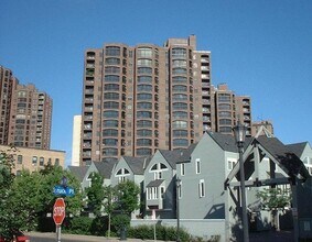 Loring Green West in Minneapolis, MN - Building Photo - Building Photo