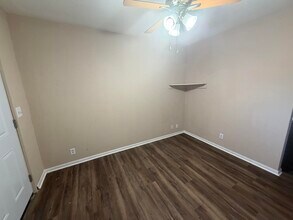 1505 Valleyview Ave in Danville, IL - Building Photo - Building Photo