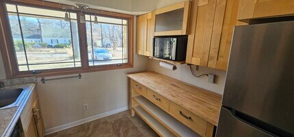 227 Timber Ln in South Bend, IN - Building Photo - Building Photo