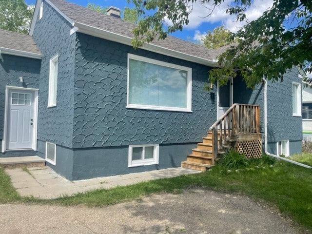 property at 5254-5250 50 St