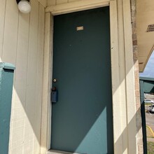 250 El Dorado Blvd in Webster, TX - Building Photo - Building Photo