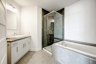 21 Rue Simon Lussier in Blainville, QC - Building Photo - Building Photo