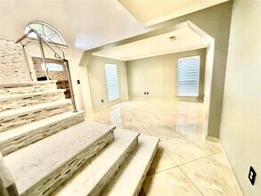 16918 Blend Stone in Houston, TX - Foto de edificio - Building Photo
