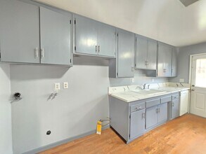 45114 16th St W in Lancaster, CA - Building Photo - Building Photo