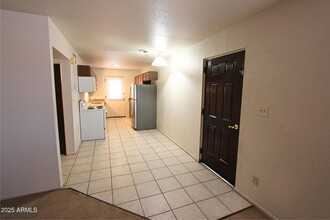 1006 N Pueblo Dr in Casa Grande, AZ - Building Photo - Building Photo