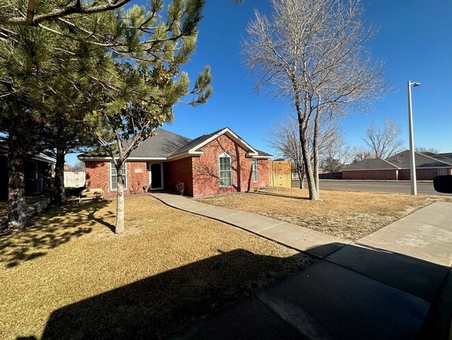 property at 6700 Admiral Ct