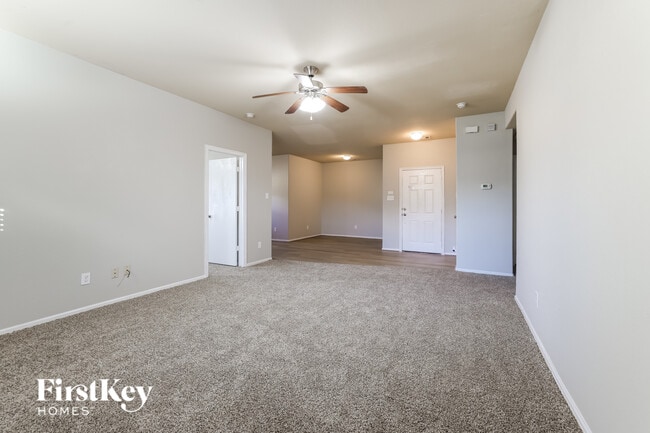 7909 Big Oak Dr in Texas City, TX - Building Photo - Building Photo