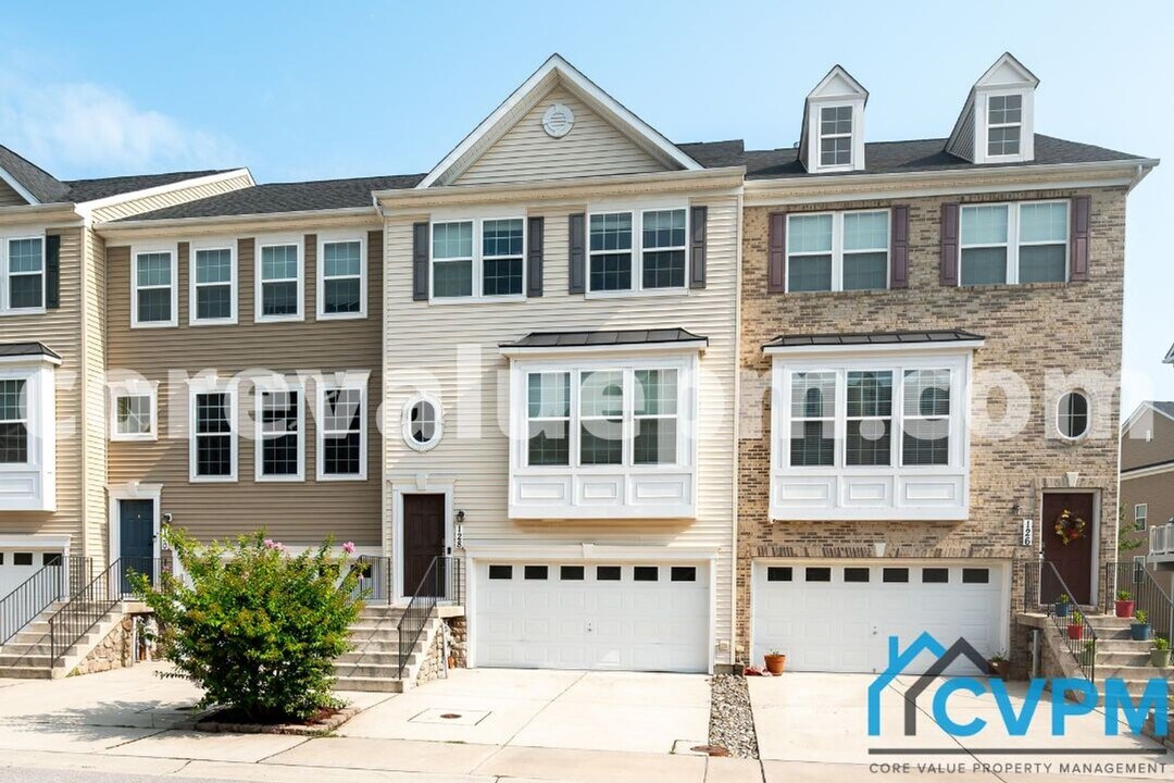 128 Merlot St in Millersville, MD - Building Photo