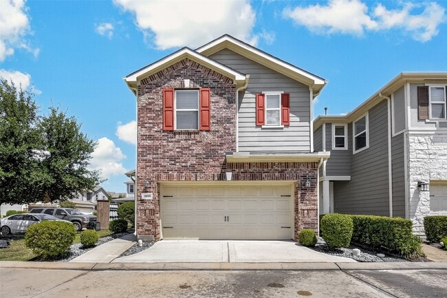 property at 1850 Commons Hill Ln