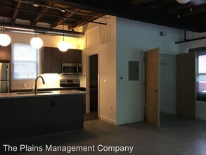 1311 Hull St in Richmond, VA - Foto de edificio - Building Photo