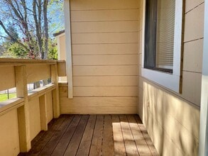 1645 Pyrenees Ave in Stockton, CA - Building Photo - Building Photo