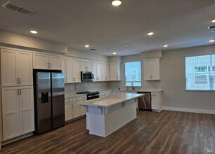 312 Pear Tree Ter in Napa, CA - Building Photo - Building Photo