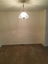 101 Coventry Way in Mount Laurel, NJ - Building Photo - Building Photo