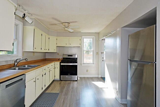 1702 Dayton Ave in St. Paul, MN - Building Photo - Building Photo