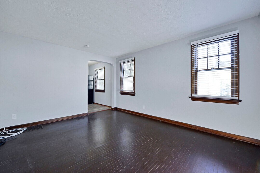 1757-1759-1759 E Frankfort St in Columbus, OH - Building Photo