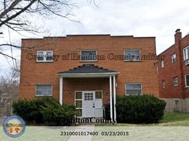 5886 Shadymist Ln in Cincinnati, OH - Building Photo