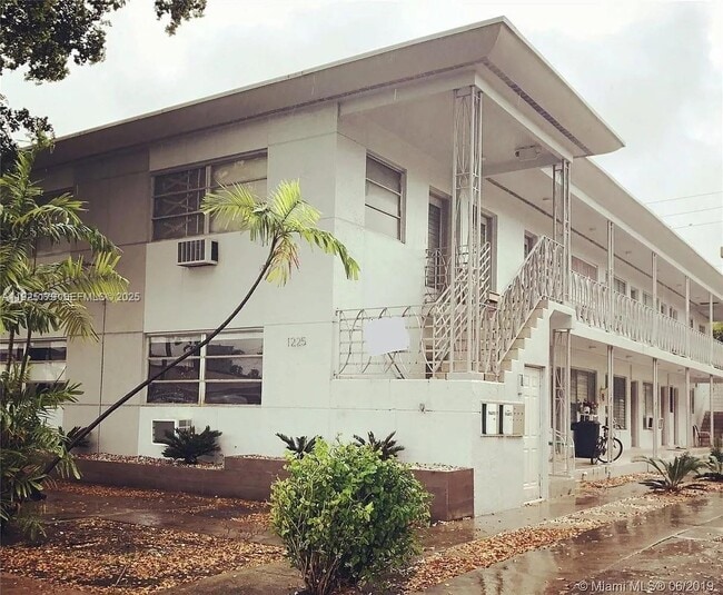 property at 1225 Normandy Dr