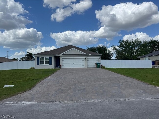 1621 NW 9th Terrace in Cape Coral, FL - Building Photo - Building Photo