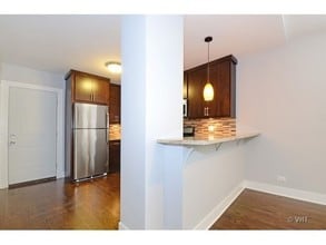 4573 N Elston Ave, Unit 1 in Chicago, IL - Building Photo - Building Photo