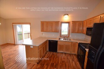 1211 Spruce St in Farmington, MN - Building Photo - Building Photo